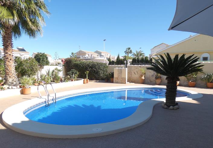 Image No.48-3 Bed Villa / Detached for sale