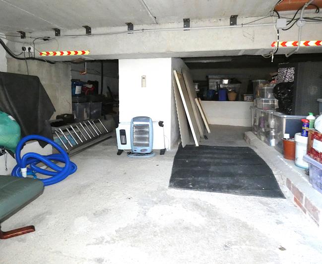 Image No.54-2 Bed Villa for sale