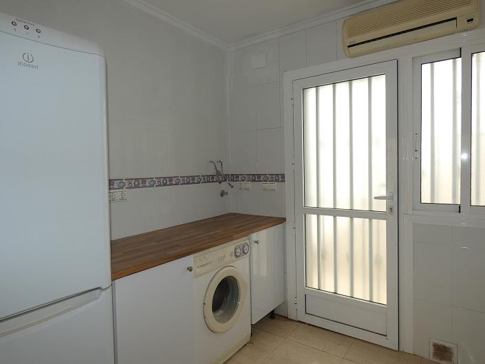 Image No.52-2 Bed Villa for sale