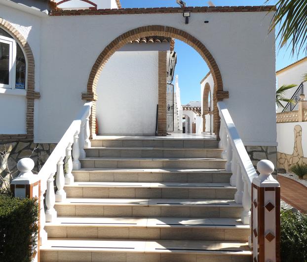 Image No.7-4 Bed Villa / Detached for sale