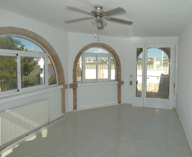 Image No.8-4 Bed Villa / Detached for sale