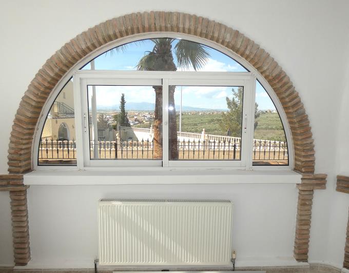 Image No.10-4 Bed Villa / Detached for sale