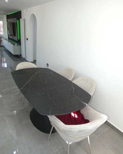 Image No.31-4 Bed Villa / Detached for sale