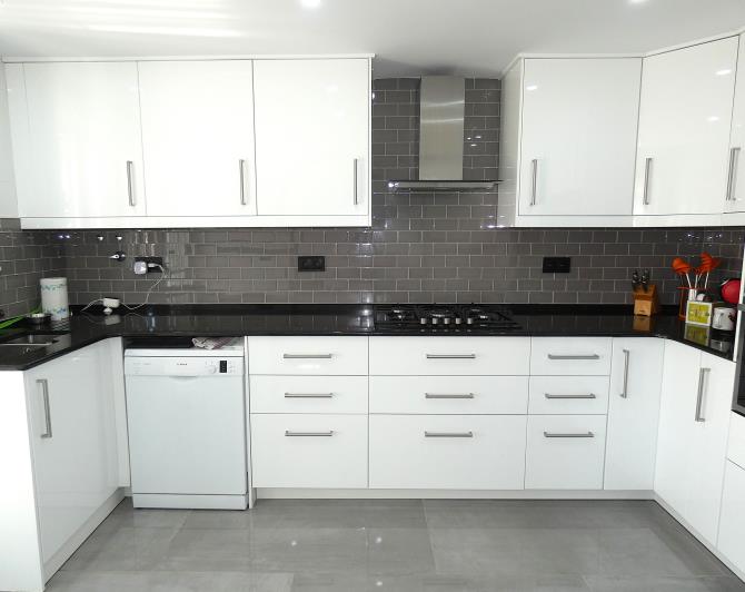 Image No.34-4 Bed Villa / Detached for sale