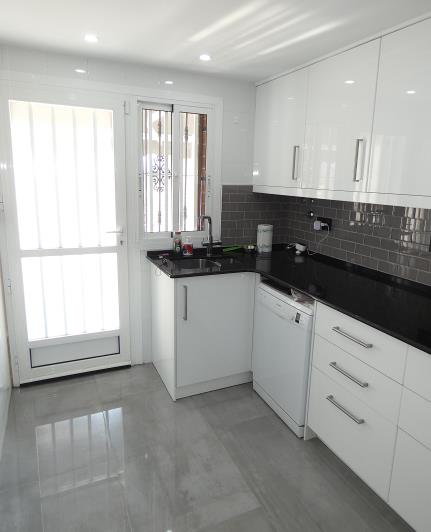 Image No.36-4 Bed Villa / Detached for sale