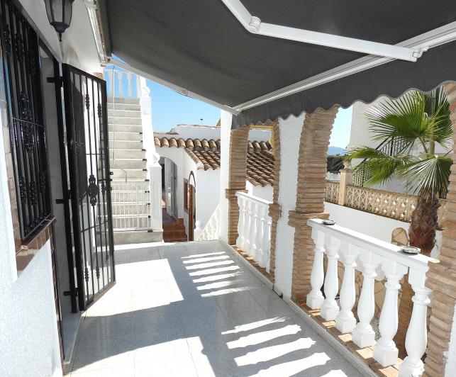 Image No.37-4 Bed Villa / Detached for sale