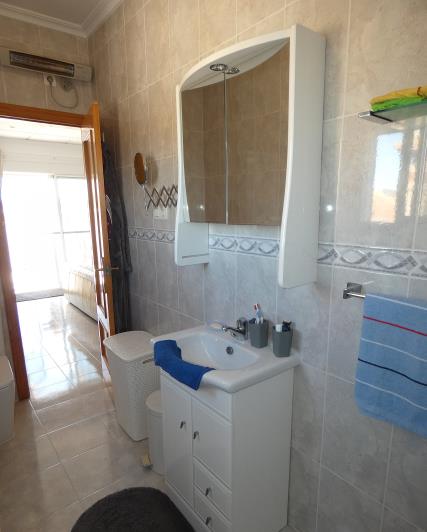 Image No.41-4 Bed Villa / Detached for sale