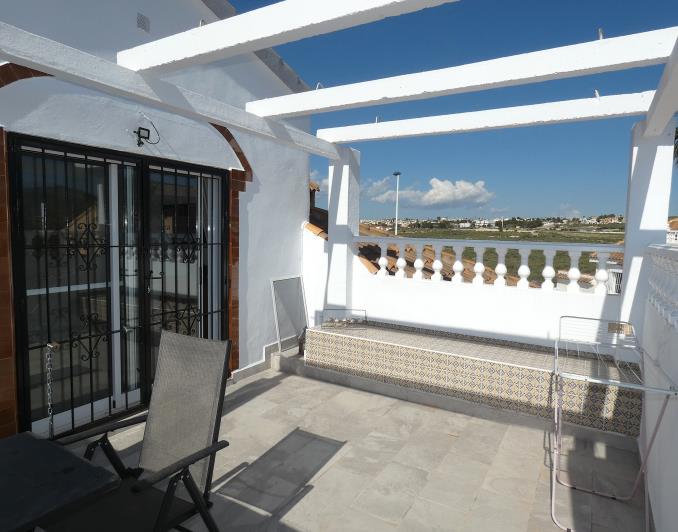 Image No.42-4 Bed Villa / Detached for sale