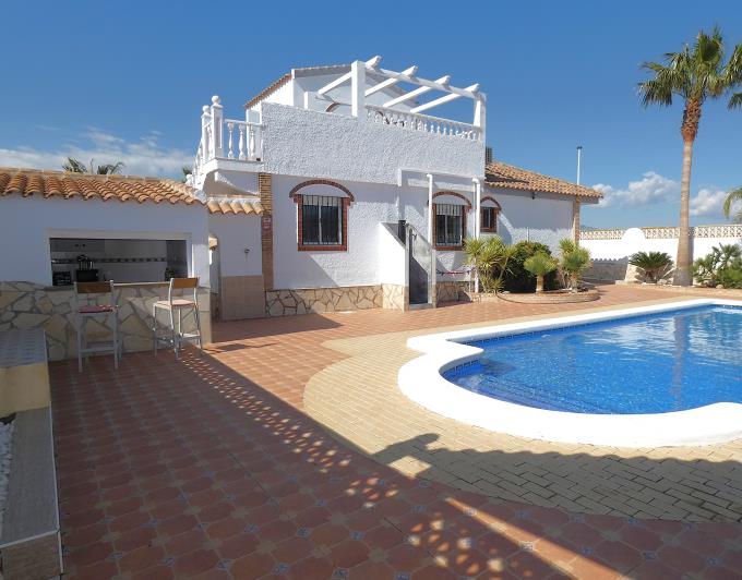 Image No.54-4 Bed Villa / Detached for sale