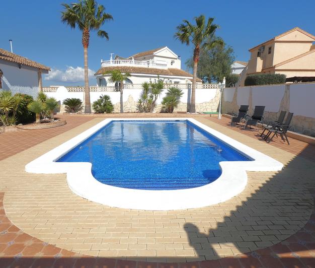 Image No.55-4 Bed Villa / Detached for sale