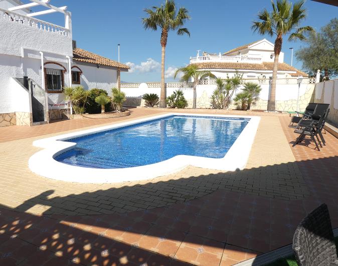 Image No.56-4 Bed Villa / Detached for sale