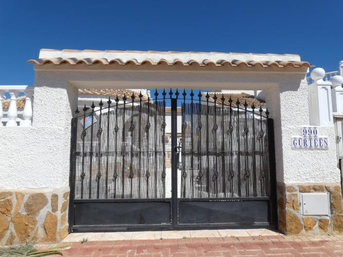 Image No.6-3 Bed Villa / Detached for sale