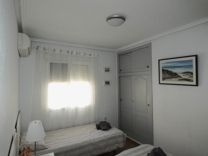 Image No.25-3 Bed Villa / Detached for sale