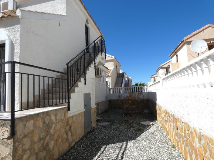 Image No.50-3 Bed Villa / Detached for sale