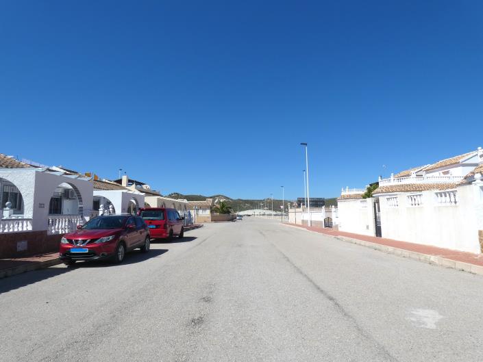 Image No.59-3 Bed Villa / Detached for sale