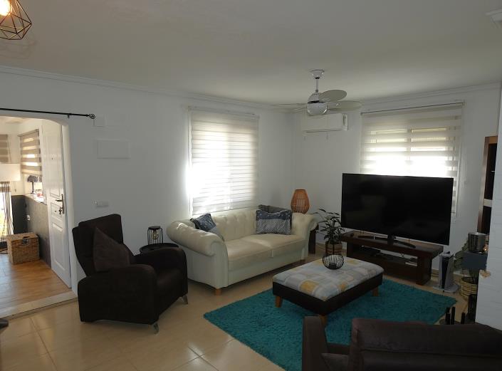 Image No.13-3 Bed Villa / Detached for sale