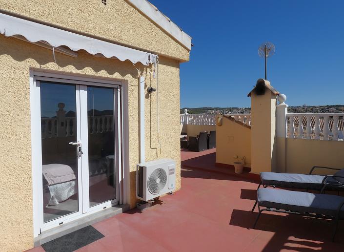 Image No.44-3 Bed Villa / Detached for sale