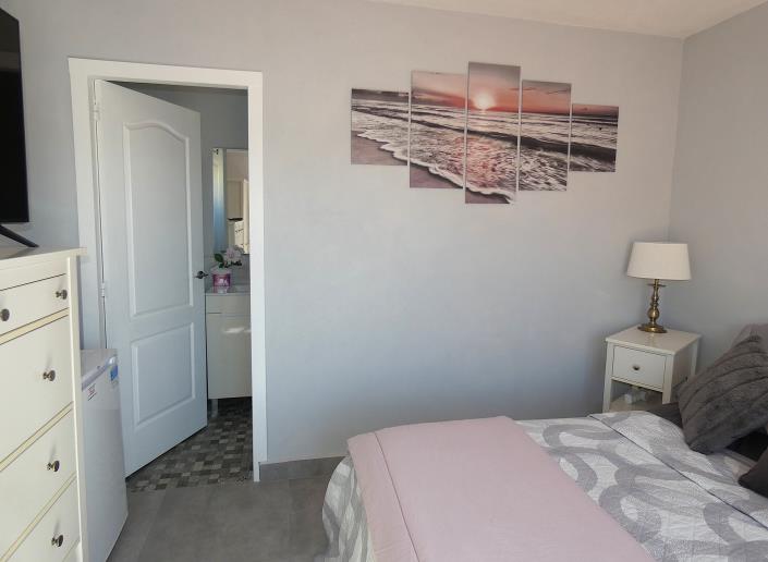 Image No.46-3 Bed Villa / Detached for sale