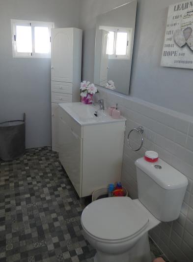 Image No.49-3 Bed Villa / Detached for sale