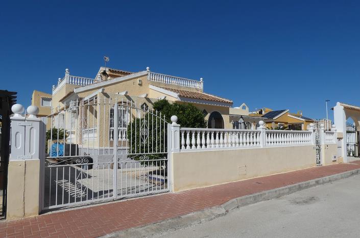 Image No.59-3 Bed Villa / Detached for sale