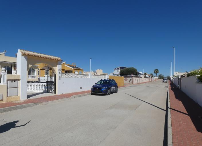 Image No.60-3 Bed Villa / Detached for sale