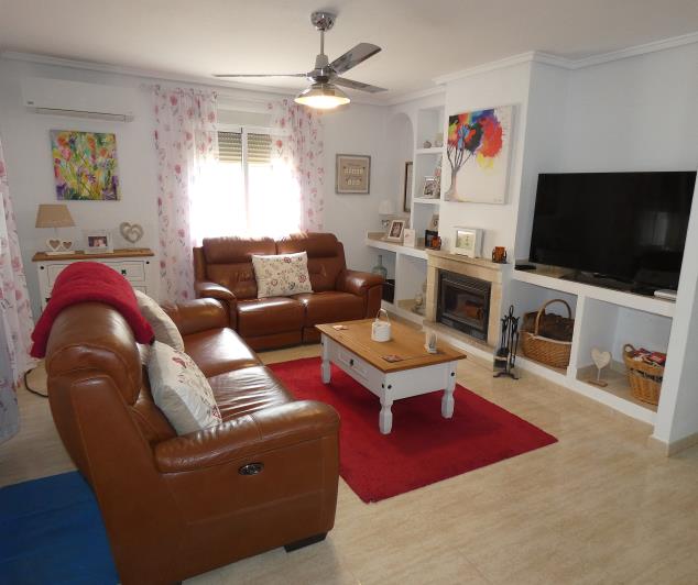 Image No.17-2 Bed Villa / Detached for sale