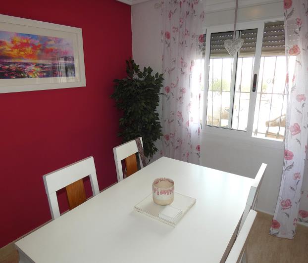 Image No.21-2 Bed Villa / Detached for sale