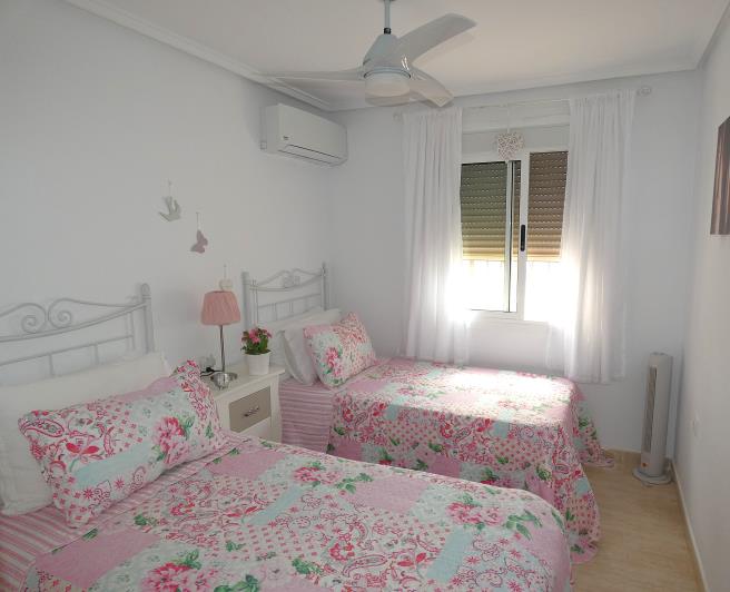 Image No.27-2 Bed Villa / Detached for sale