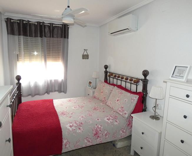 Image No.32-2 Bed Villa / Detached for sale