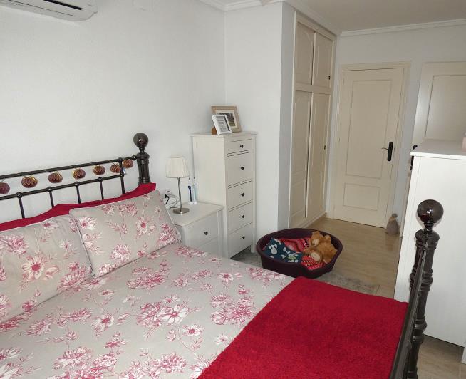 Image No.33-2 Bed Villa / Detached for sale