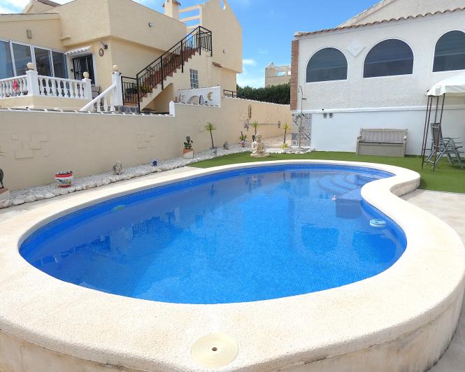Image No.45-2 Bed Villa / Detached for sale