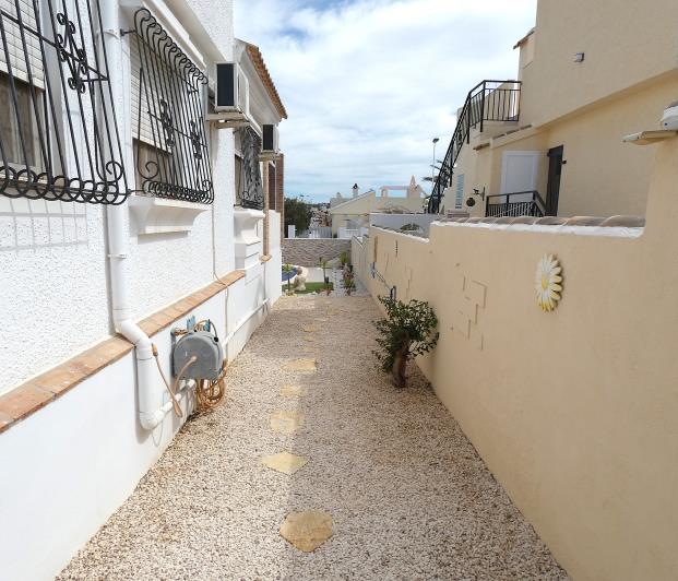 Image No.49-2 Bed Villa / Detached for sale