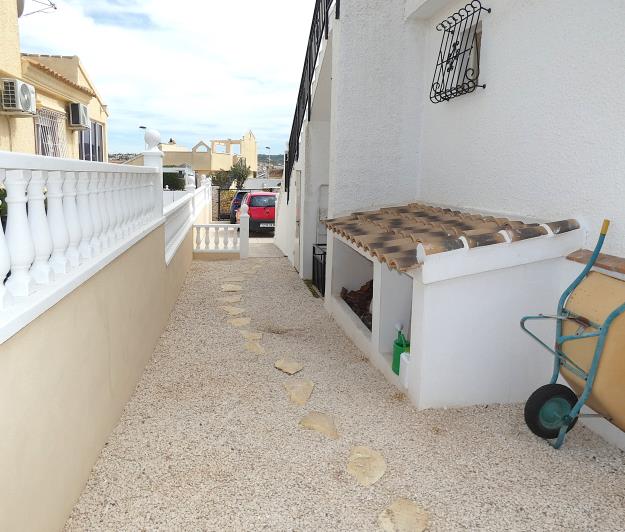 Image No.50-2 Bed Villa / Detached for sale