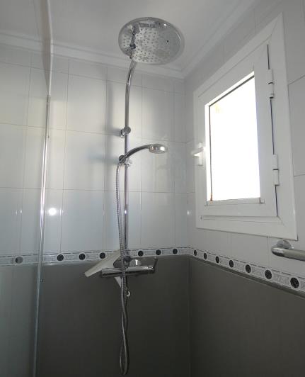 Image No.18-3 Bed Villa / Detached for sale