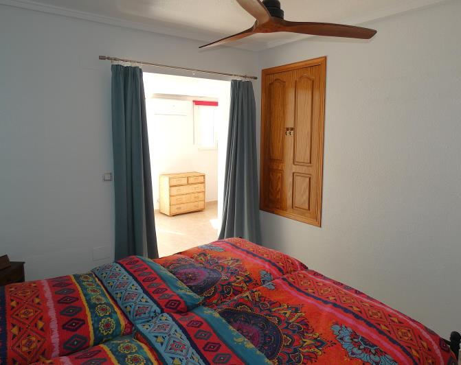 Image No.26-3 Bed Villa / Detached for sale