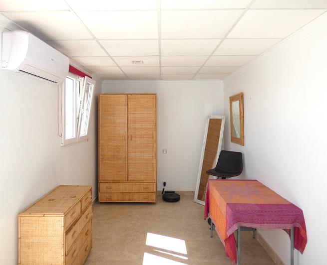 Image No.29-3 Bed Villa / Detached for sale