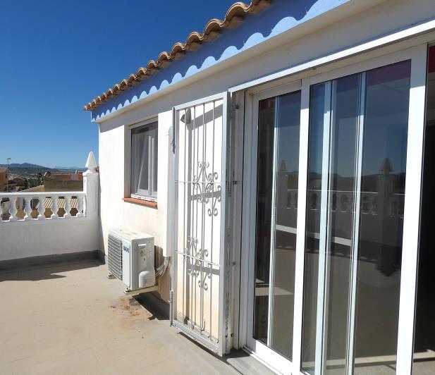 Image No.31-3 Bed Villa / Detached for sale