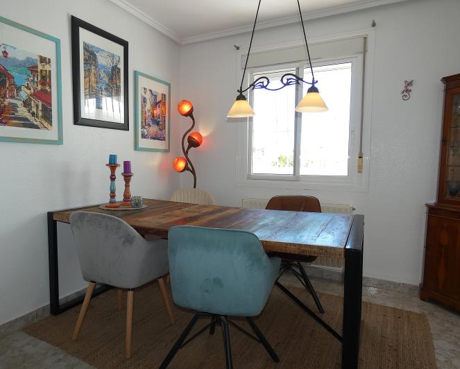 Image No.38-3 Bed Villa / Detached for sale