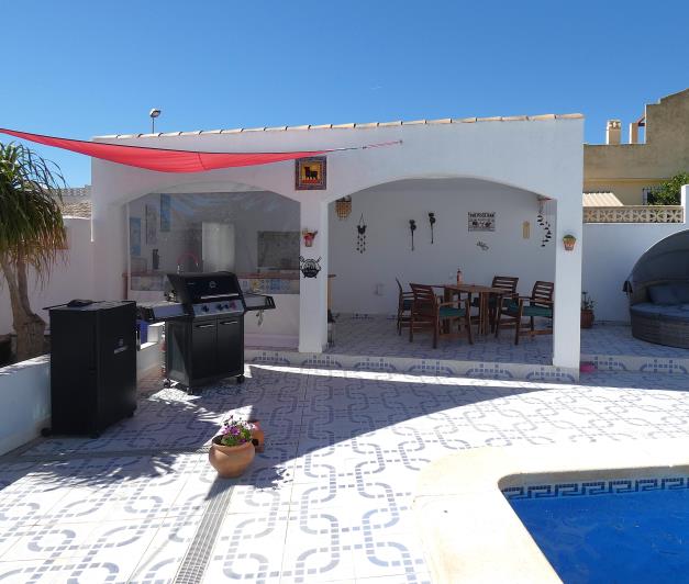 Image No.52-3 Bed Villa / Detached for sale