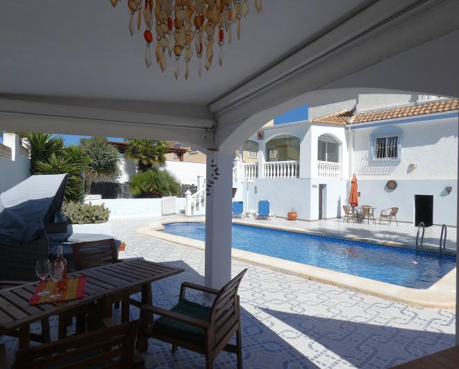 Image No.55-3 Bed Villa / Detached for sale