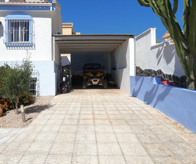 Image No.57-3 Bed Villa / Detached for sale