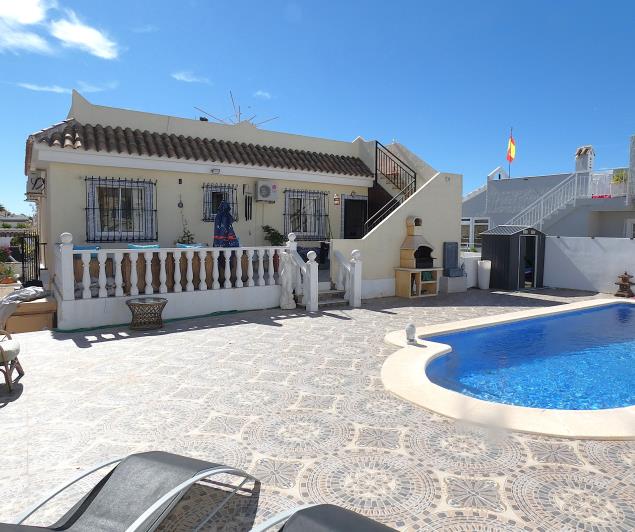 Image No.3-3 Bed Villa / Detached for sale