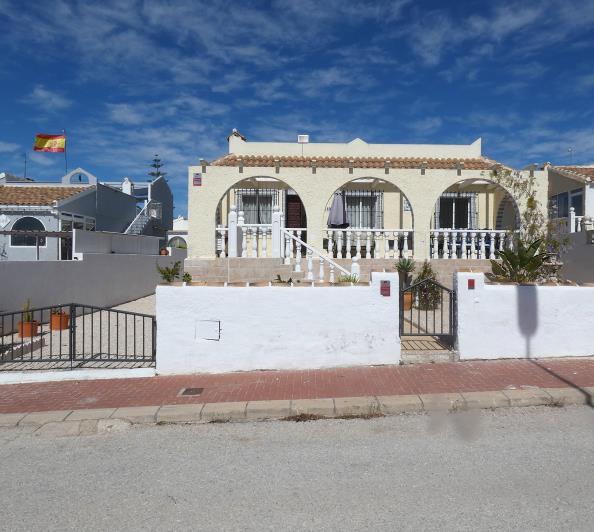 Image No.5-3 Bed Villa / Detached for sale