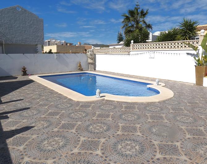 Image No.42-3 Bed Villa / Detached for sale