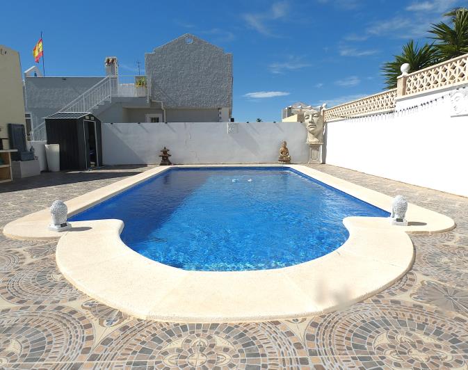 Image No.43-3 Bed Villa / Detached for sale