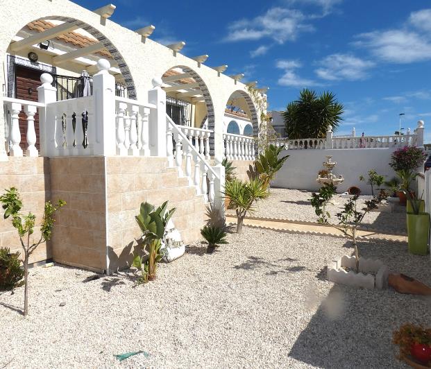 Image No.52-3 Bed Villa / Detached for sale