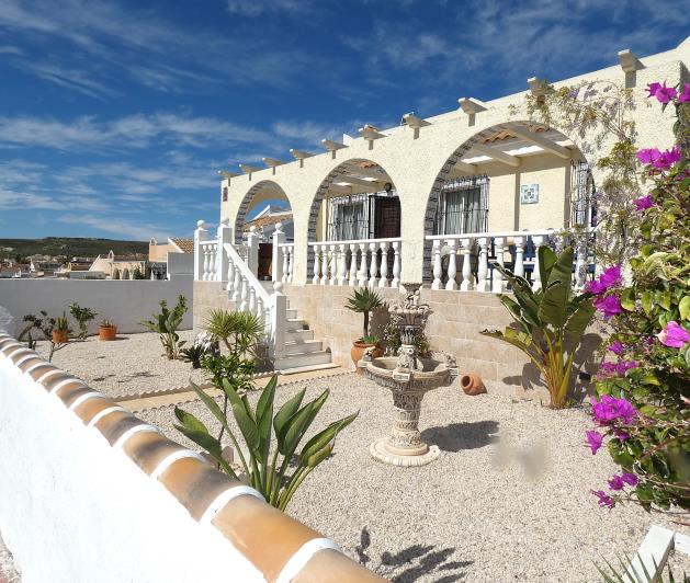 Image No.60-3 Bed Villa / Detached for sale