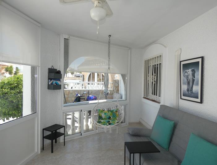 Image No.8-3 Bed Villa / Detached for sale