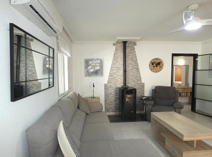 Image No.9-3 Bed Villa / Detached for sale