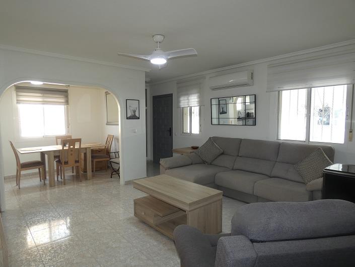 Image No.25-3 Bed Villa / Detached for sale